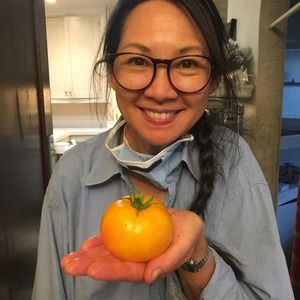 Meet your Posher, Leila